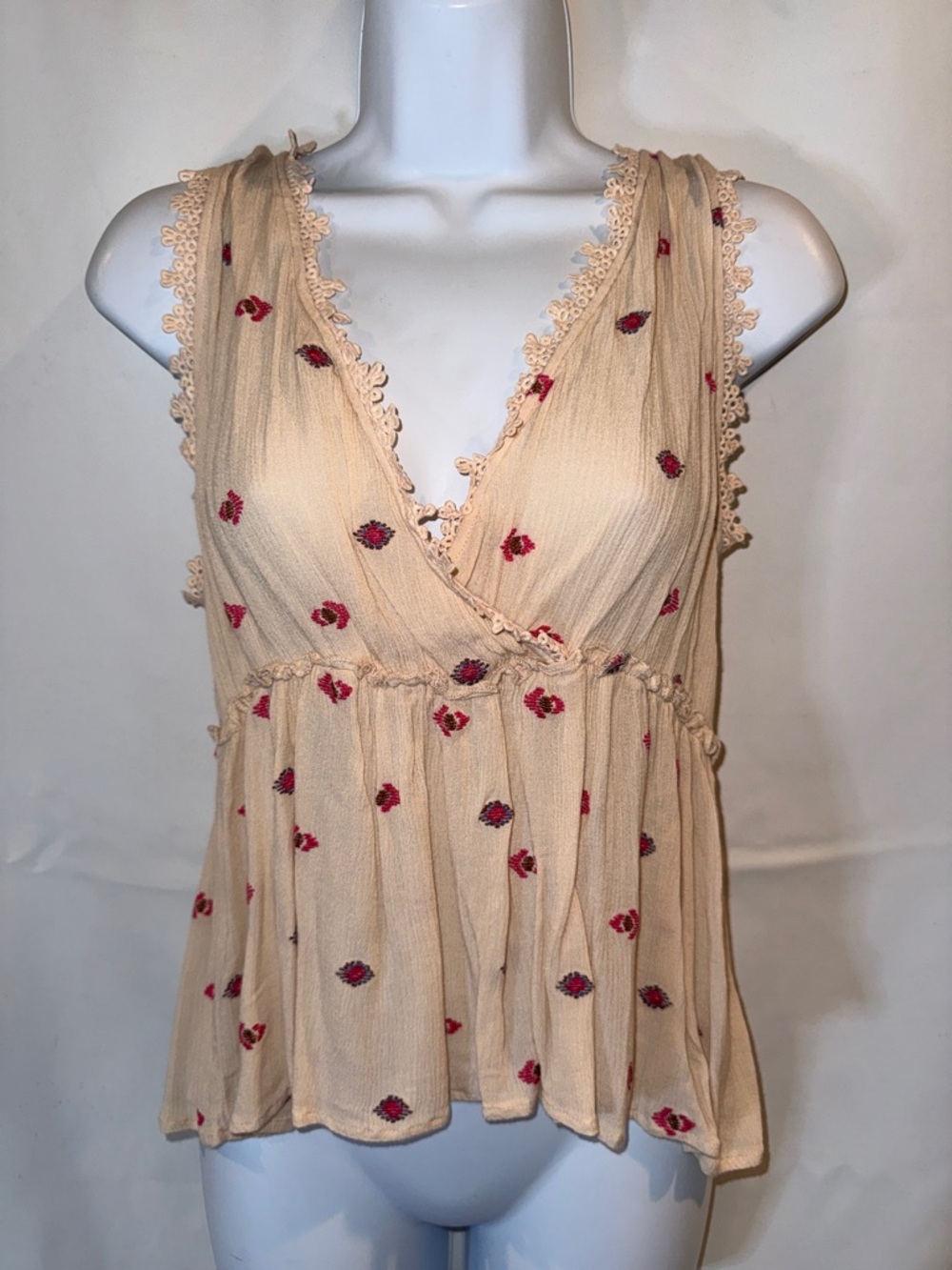 Women’s Cream Embroidered Sleeveless V-Neck Top